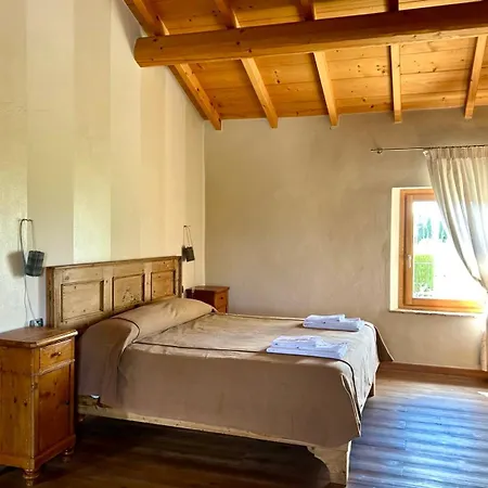 Casa de Campo Cascina Girolda *