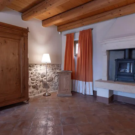 Casa de Campo Cascina Girolda *