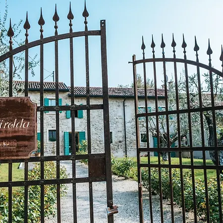Casa de Campo Cascina Girolda *